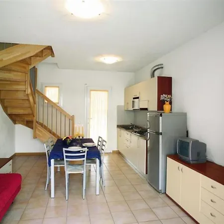 Apartman Three-storey For 10 Guests In Bibione