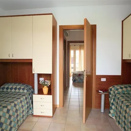 Apartman Three-storey For 10 Guests In Bibione