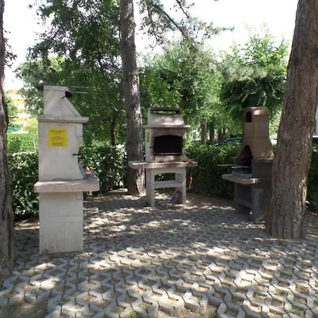 Three-storey For 10 Guests In Apartman *